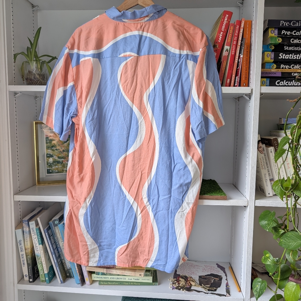 Primark Men's Shirt Button Down Short Sleeve Wave Graphic Blue Red Size Medium - Picture 3 of 4